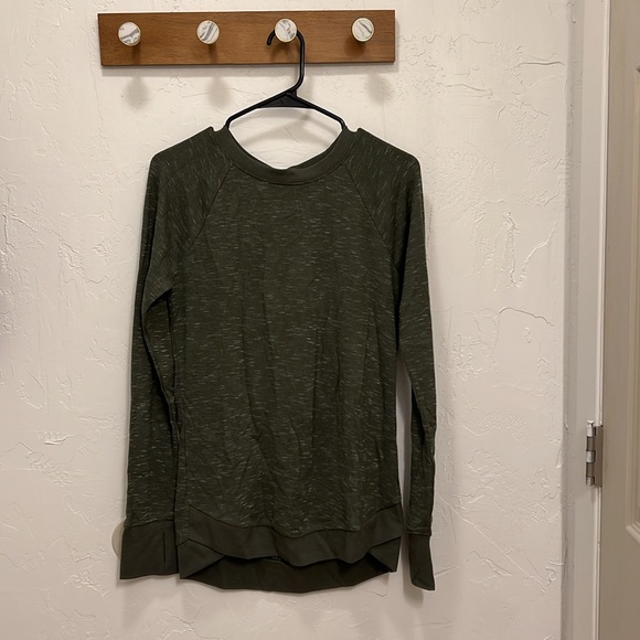 Small, Green Tunic Knit Top - Picture 5 of 7